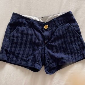 Lilly Pulitzer size 2 Callahan shorts in navy